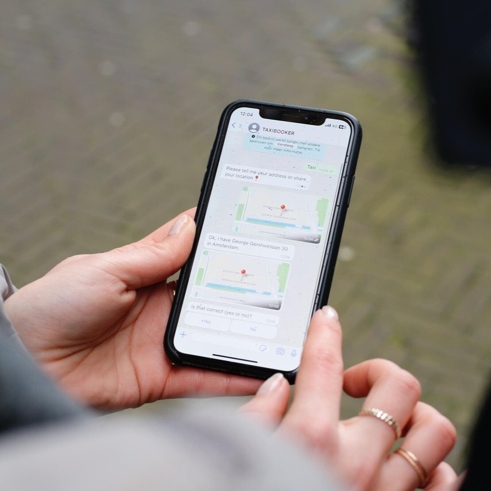 Taxibooker WhatsApp Mobilephone day
